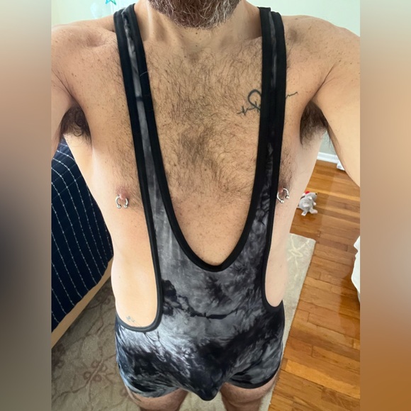 N2N Twitchin Singlet - Picture 8 of 10